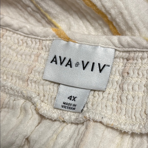 ⬇️Ava & Viv Cream & Yellow Striped Long Sleeve Button Down Top - Picture 6 of 7